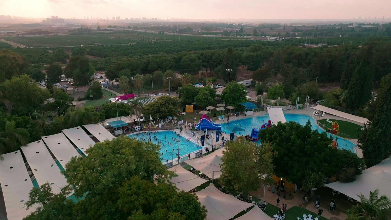 בזק אירוע בני מצווה לילדי העובדים - פארק מים נחשונית